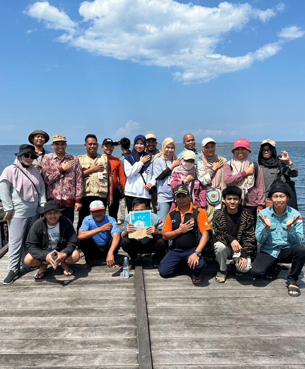 Mahasiswa KKN Unmul Ikut Serta Kawal Panwascam Coklit Data Menuju Pilkada