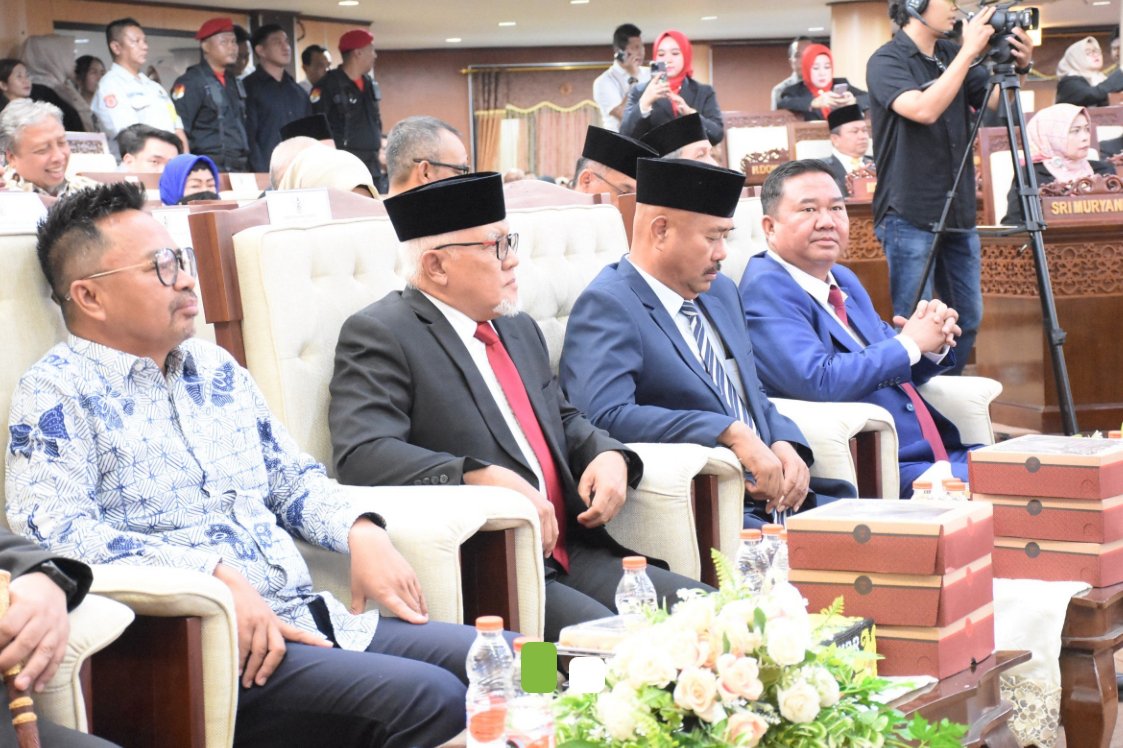 Hadiri Peresmian Pengangkatan Pimpinan DPRD Kukar, Ekti Harapkan Terjalinnya Sinergitas