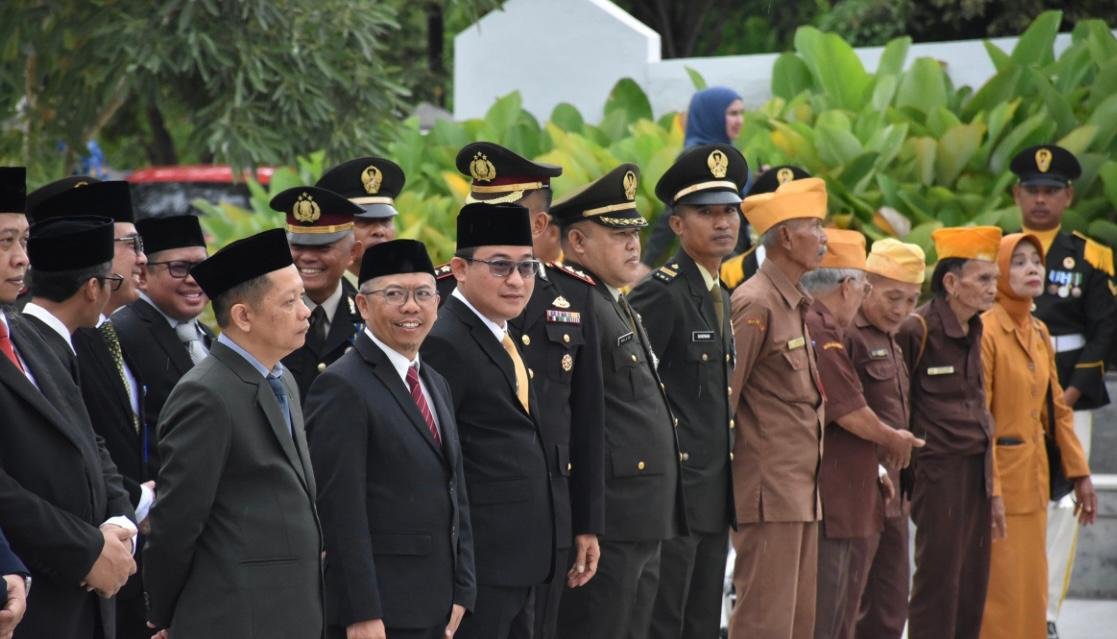 Sapto Hadiri Upacara Peringatan Hari Pahlawan Tahun 2024